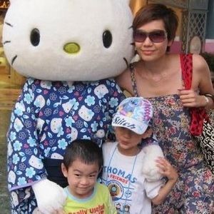 Meet your Posher, Debby